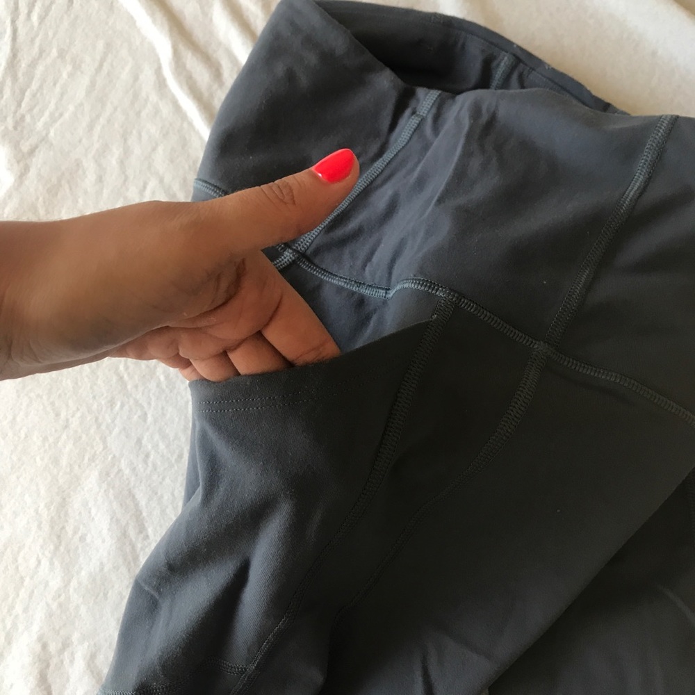 VS Leggings - Picture 5 of 6
